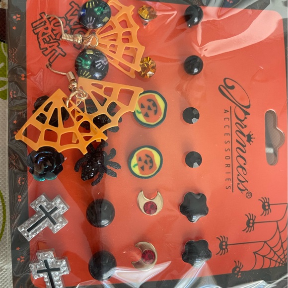 Halloween earrings 🎃 - Picture 2 of 3